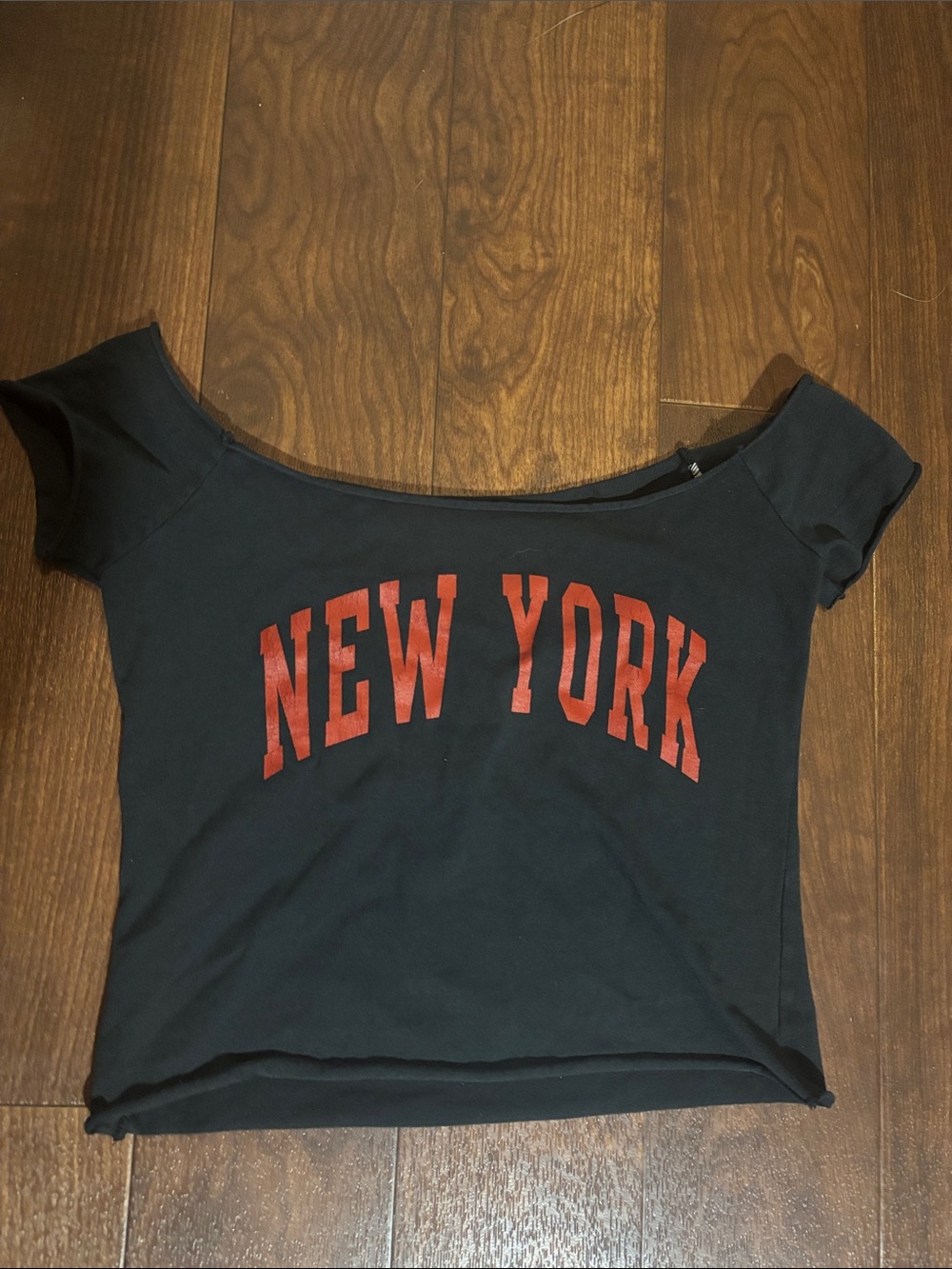 PacSun Black Off-Shoulder Crop Top with Red NEW YORK Print
